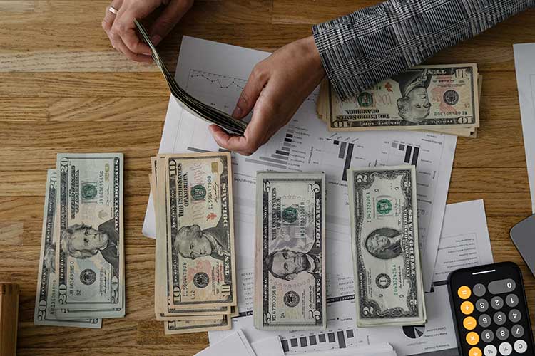 BLOGPOST_SpendingPatterns04202026_s.jpg BLOGPOST_SpendingPatterns04202026_s.jpg